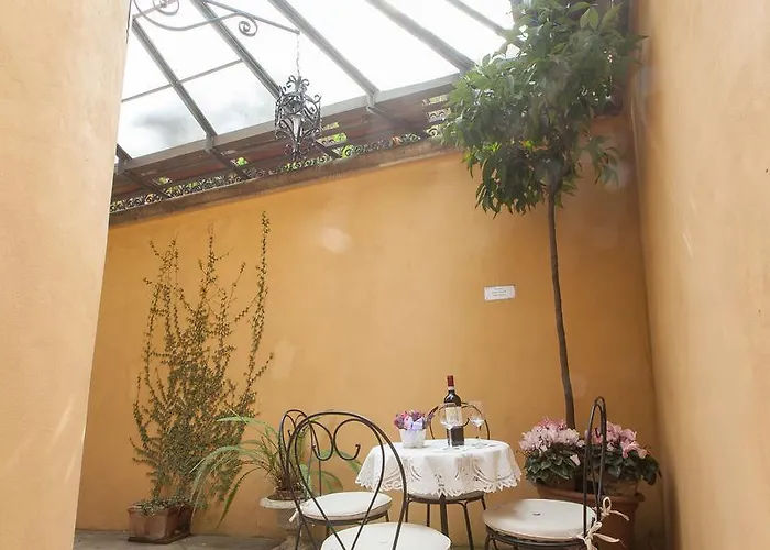 Апартаменты In Ghetto Garden